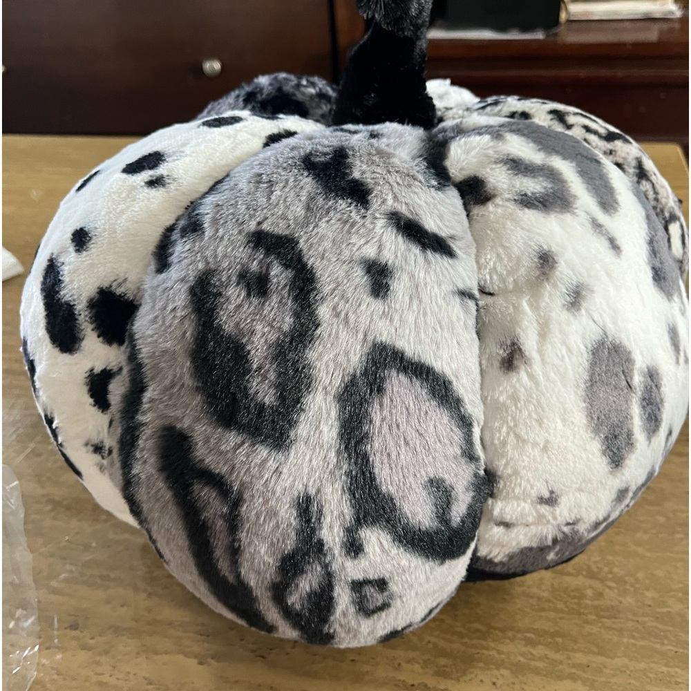 🤍Minky🤍 large pumpkin stuffy
